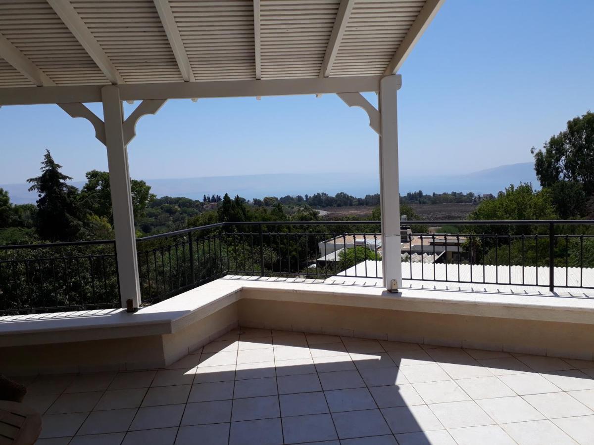 למרפסת La Balcona Apartment Chorazim Luaran gambar