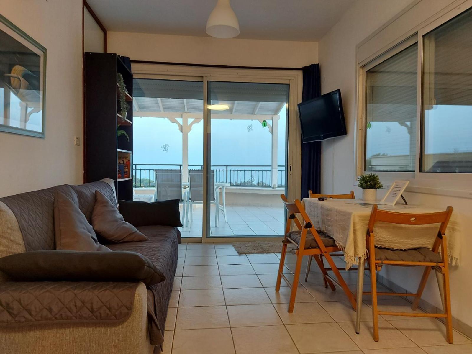 למרפסת La Balcona Apartment Chorazim Bilik gambar